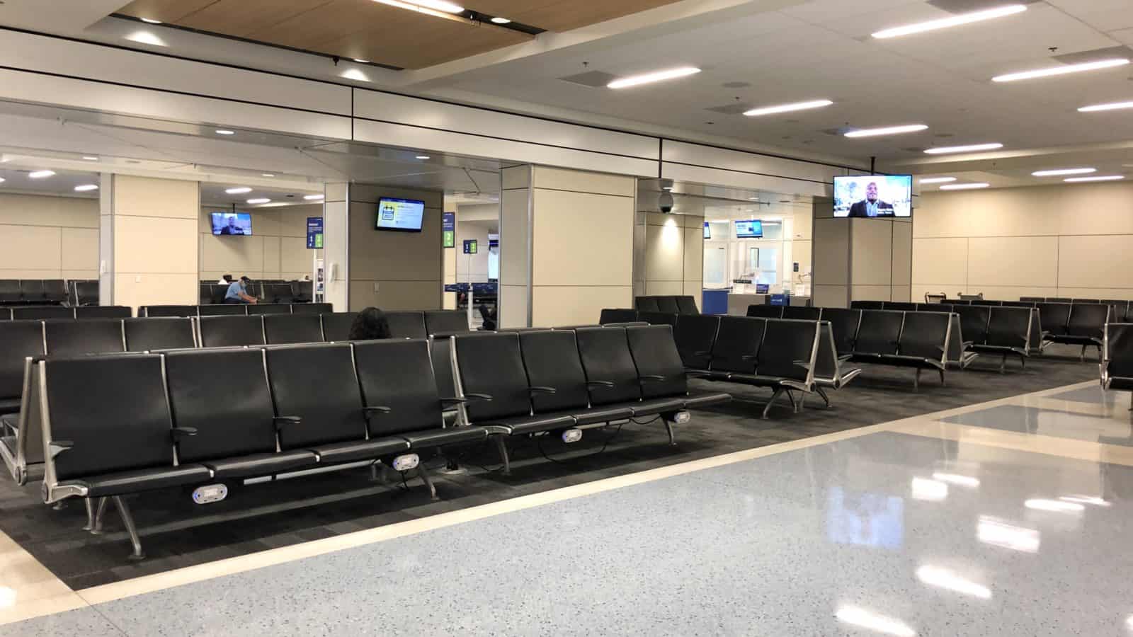 empty-airport-dfw